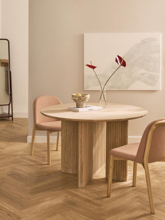 Jolara Oak Round Dining Table, Ø 120 cm