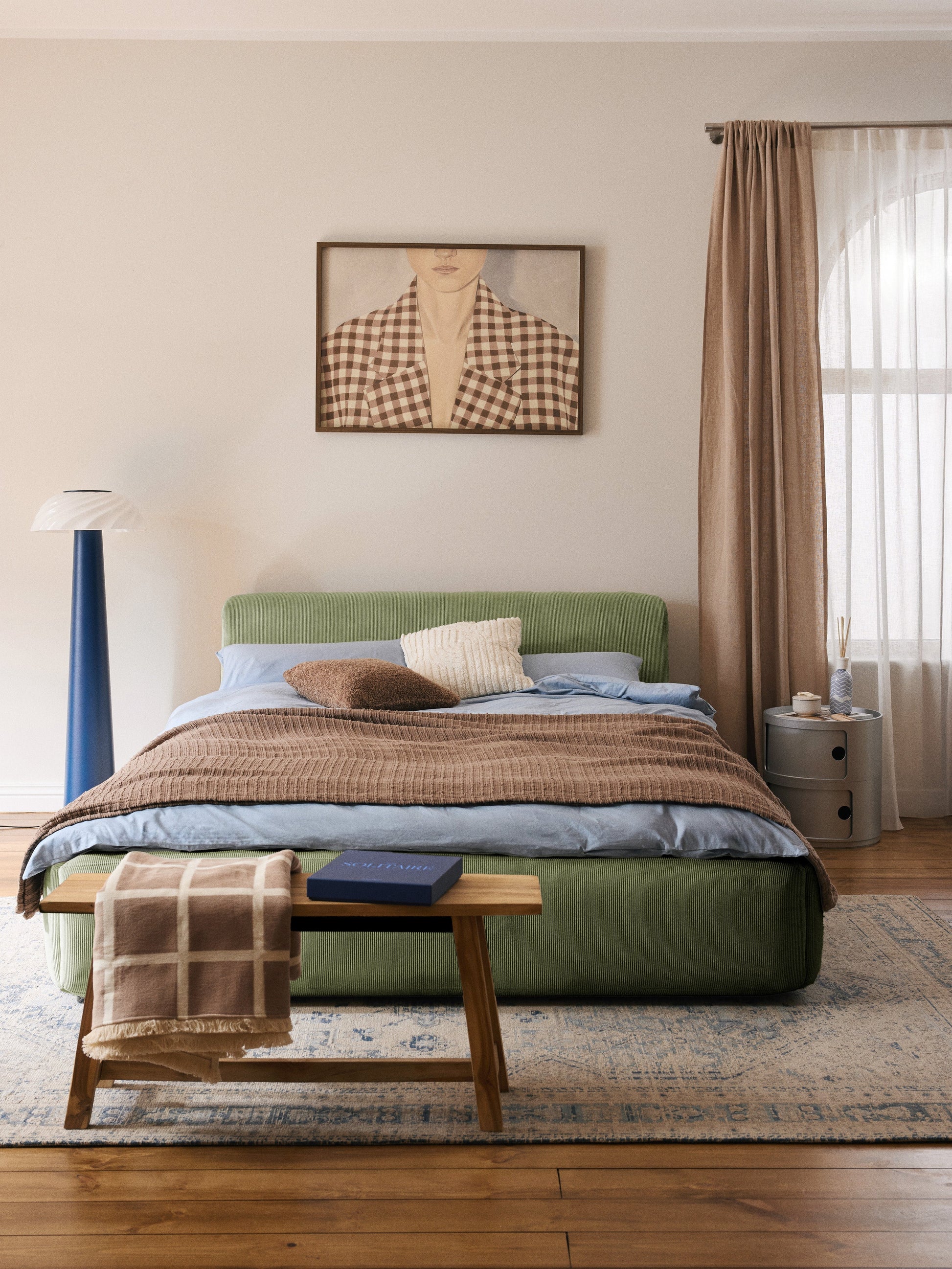 Melisa Upholstered Bed