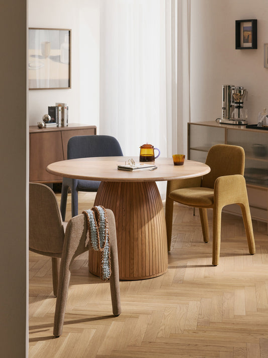 Nellow Round Dining Table with Fluted Texture, in Various Sizes