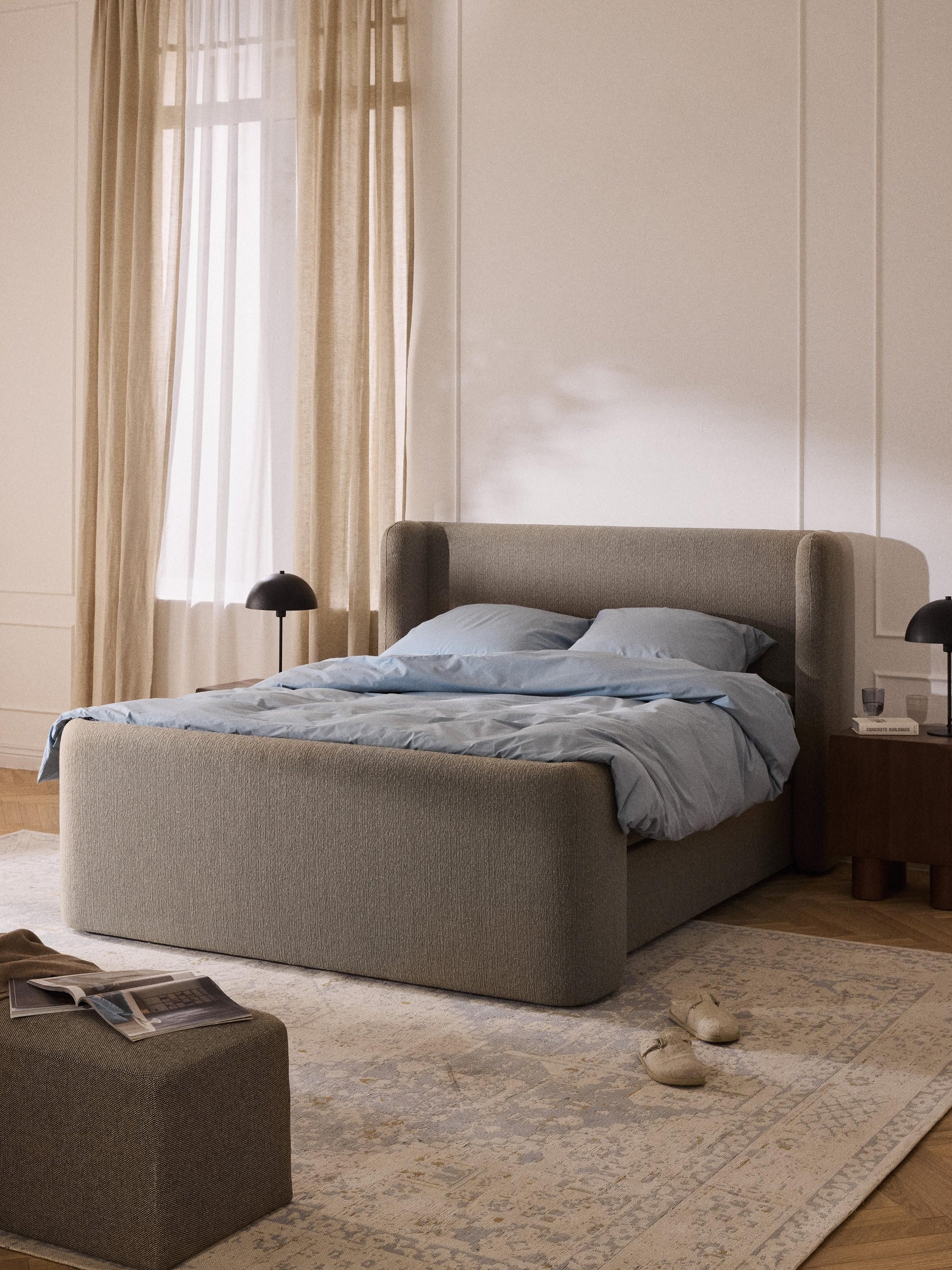 Perlita Bouclé Box Spring Bed